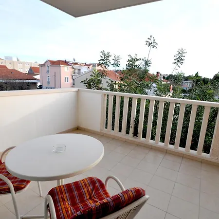 Pensjonat And With Parking Space - 22531 Trogir