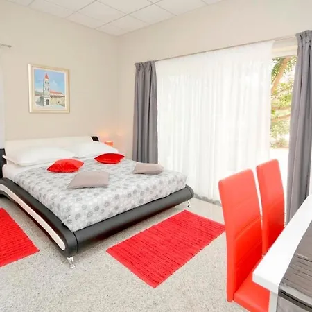 Pensjonat And With Parking Space - 22531